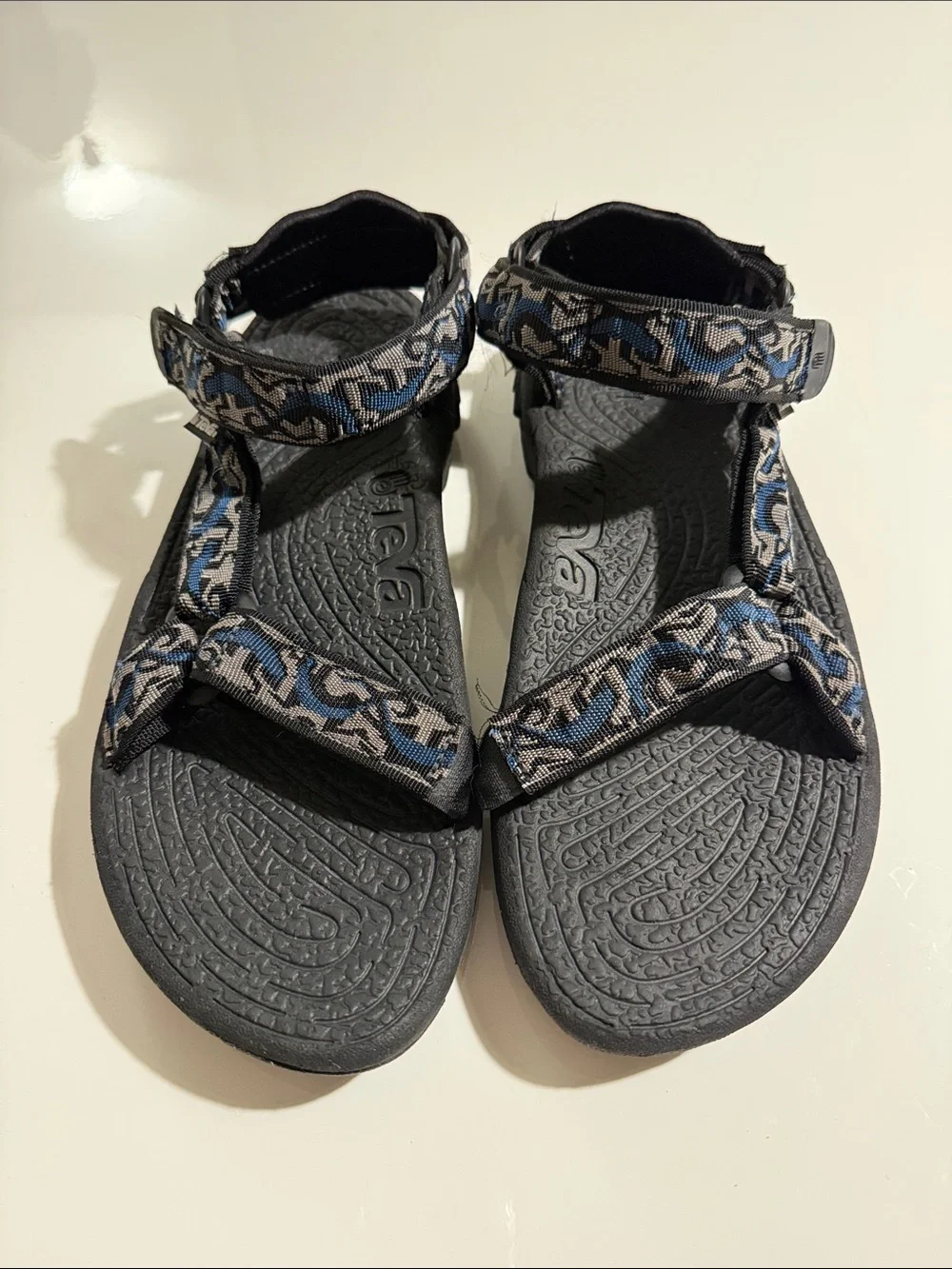 Teva Terradactyl Black and Blue Patterned Adventure Sandals Sz 11